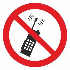 Наклейка Запрещается пользоваться моб. телефоном (переносной рацией)